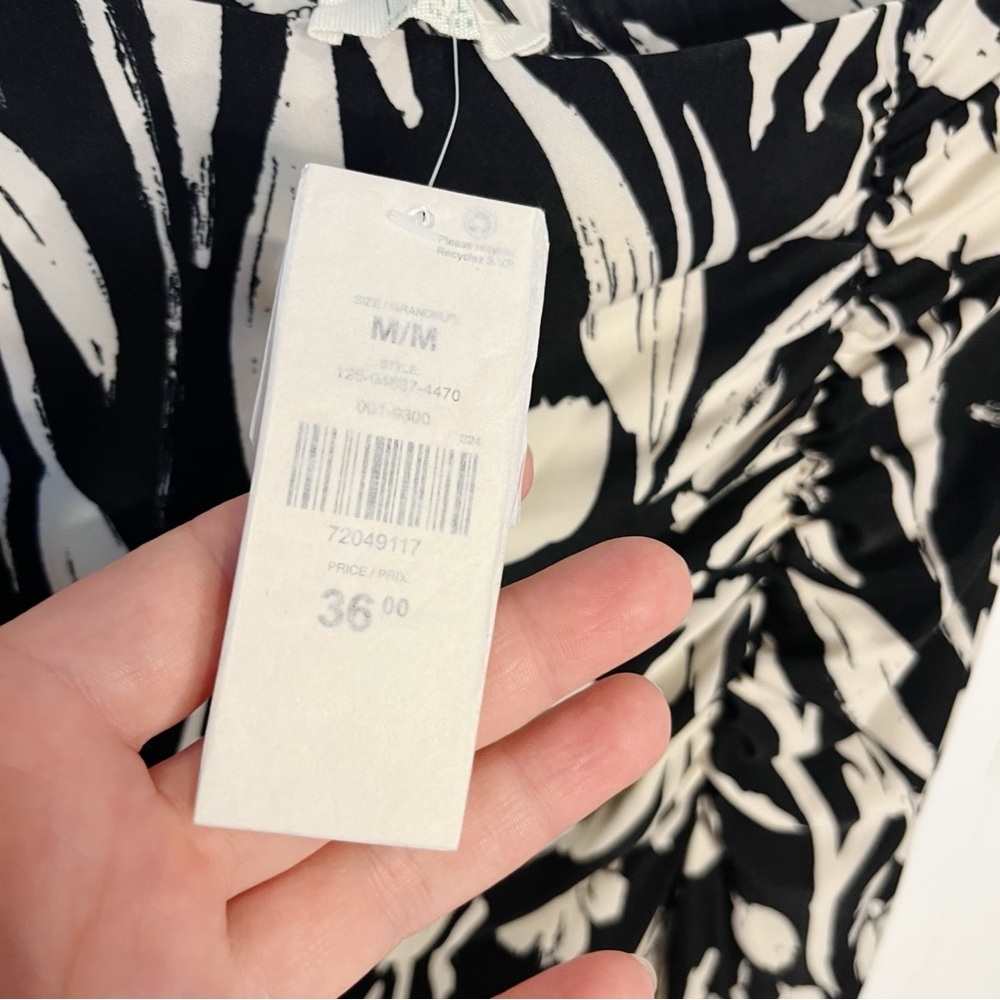 Suzy Shier Black and White Floral Top and Skirt Set. Size Medium. NWT. - Picture 5 of 12